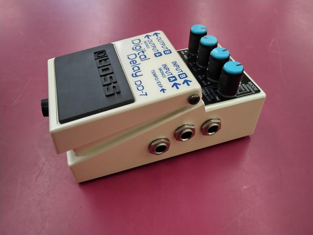 BOSS DD-7 Digital Delay Guitar Effects Pedal Used