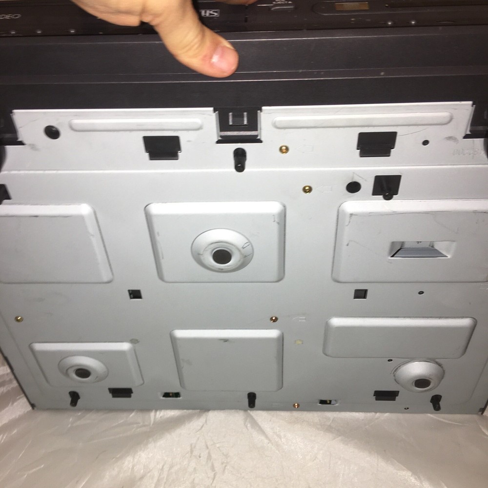 Go Video VR2945 DVD Player VCR Combo Recorder - DVD not Working, VHS Side Work