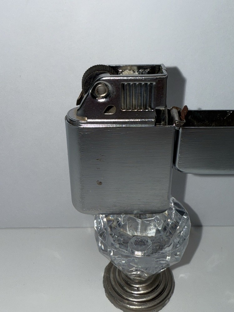 vintage silver tone ronson typhoon Lighter Korea