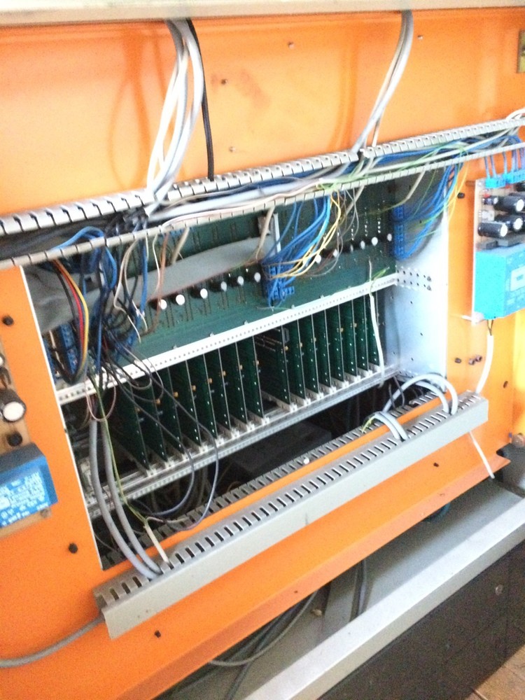 GERAET 18 FEED/DISCHARGE MACHINE FOR CAPSULES - USED