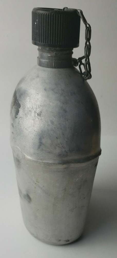 Vintage Canteen Water Bottle .