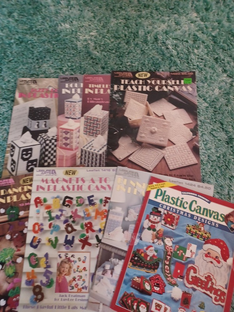Lot of 8 Plastic Canvas Project Magazines Pre-Owned