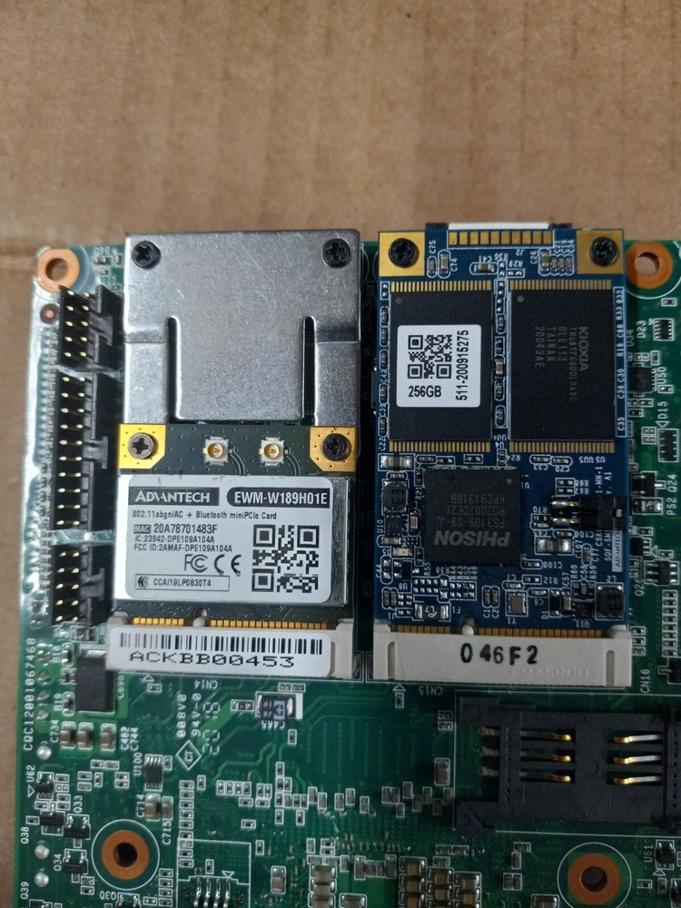 Advantech MIO-5272 embedded Motherboard / CPU NEW Pull 256GB i3-6100U