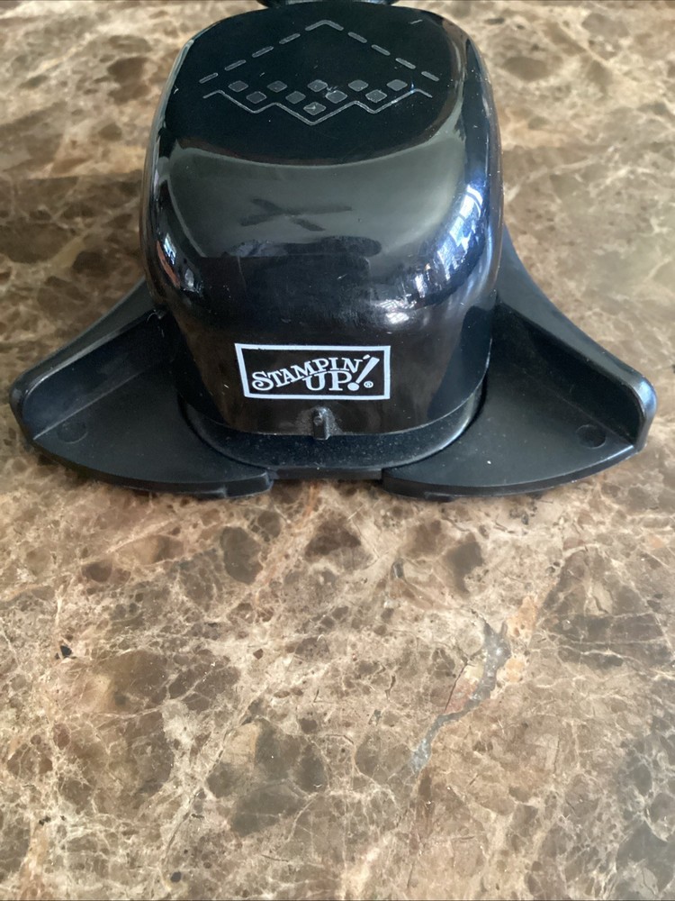 Stampin Up Diamond Corner Punch