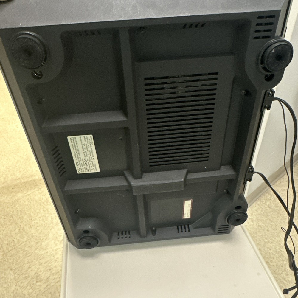 Vintage Technics SL-1650 Direct Drive Automatic Turntable Stacking Spindle READ