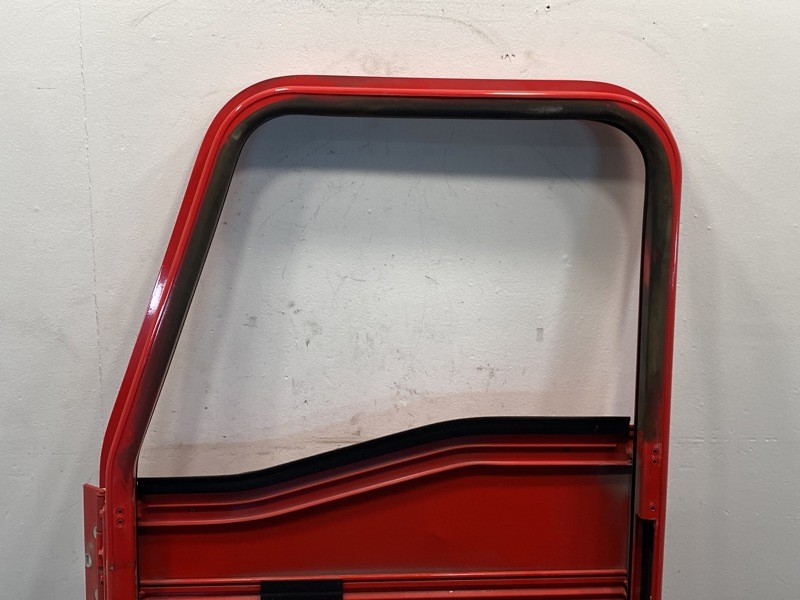 2013 Caterpillar CT660 Door (606-13906)