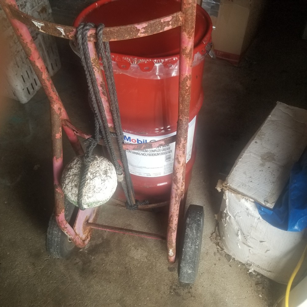 16 gallon mobile one 322 grease