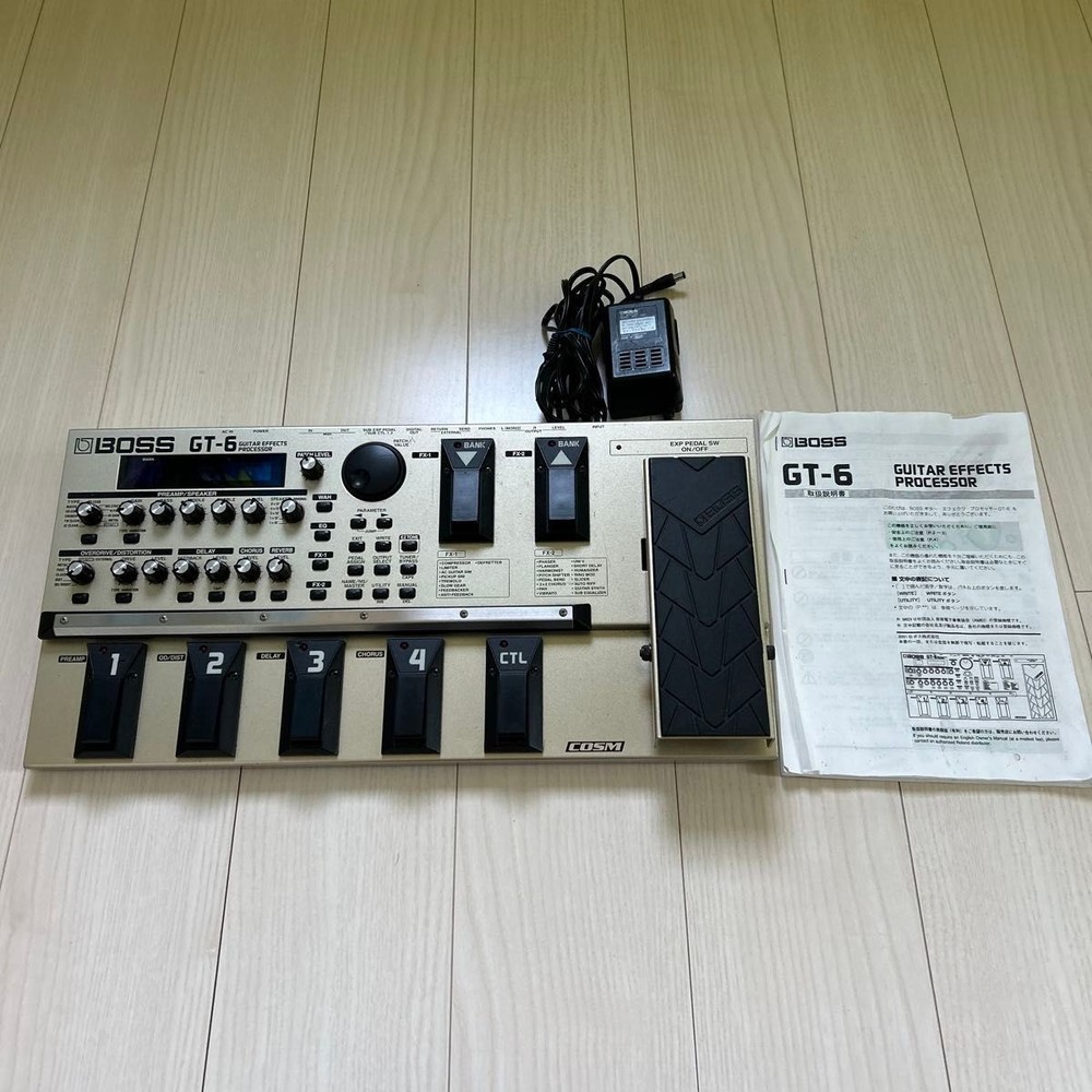 BOSS GT-6 Guitar Multi Effects Processor Pedal Board w/ AC Adapter Tested Japan