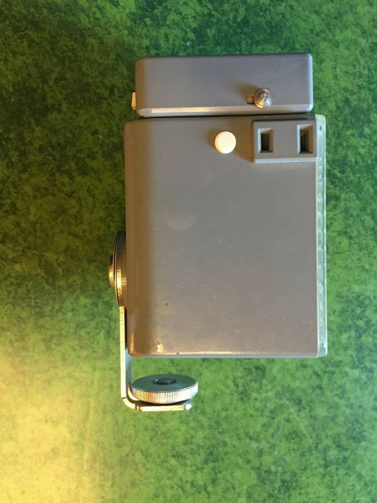 VINTAGE SAMIGON 4-80 STROBE LIGHT Flash with DC-PACK Photography -- 2932