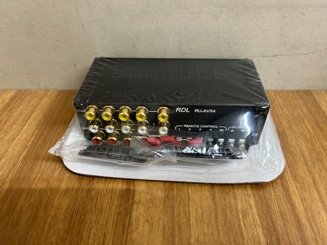 RDL RU-AVX4 Audio/Video Switcher