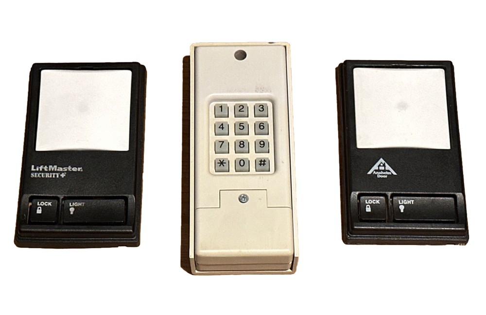 G387LM LiftMaster Universal Wireless Entry Keypad - 2 Free Wall Buttons