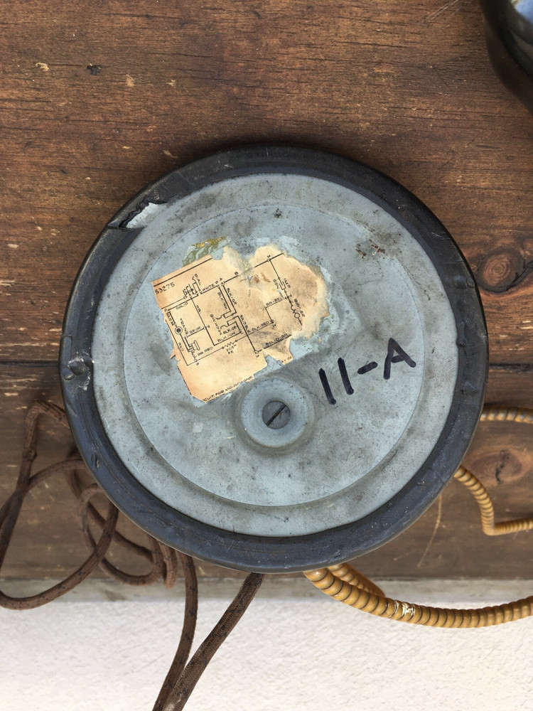 Monophone no dial Automatic Electric Company with working Ringer Box set.