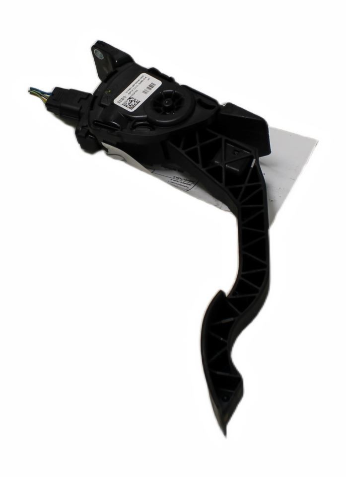 ESCAPE 2013 Accelerator Parts OEM