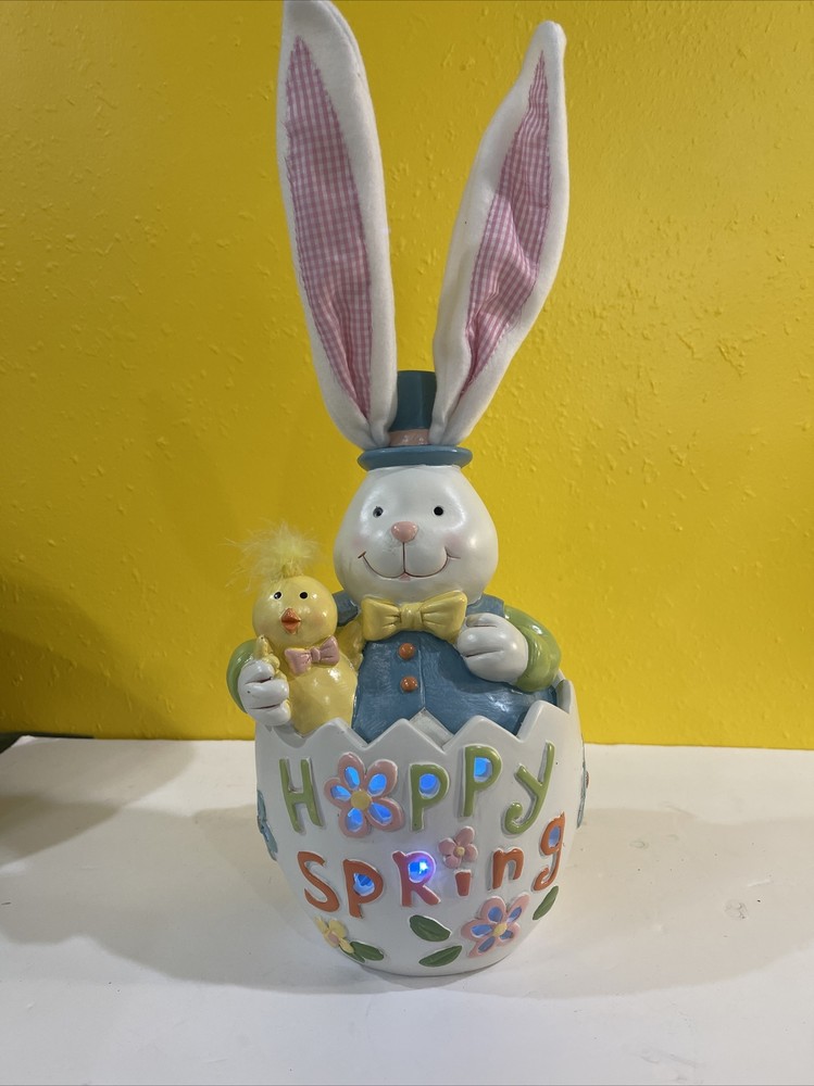 Cracker Barrel Light Up Bunny With Chick Color Changing Easter Decor