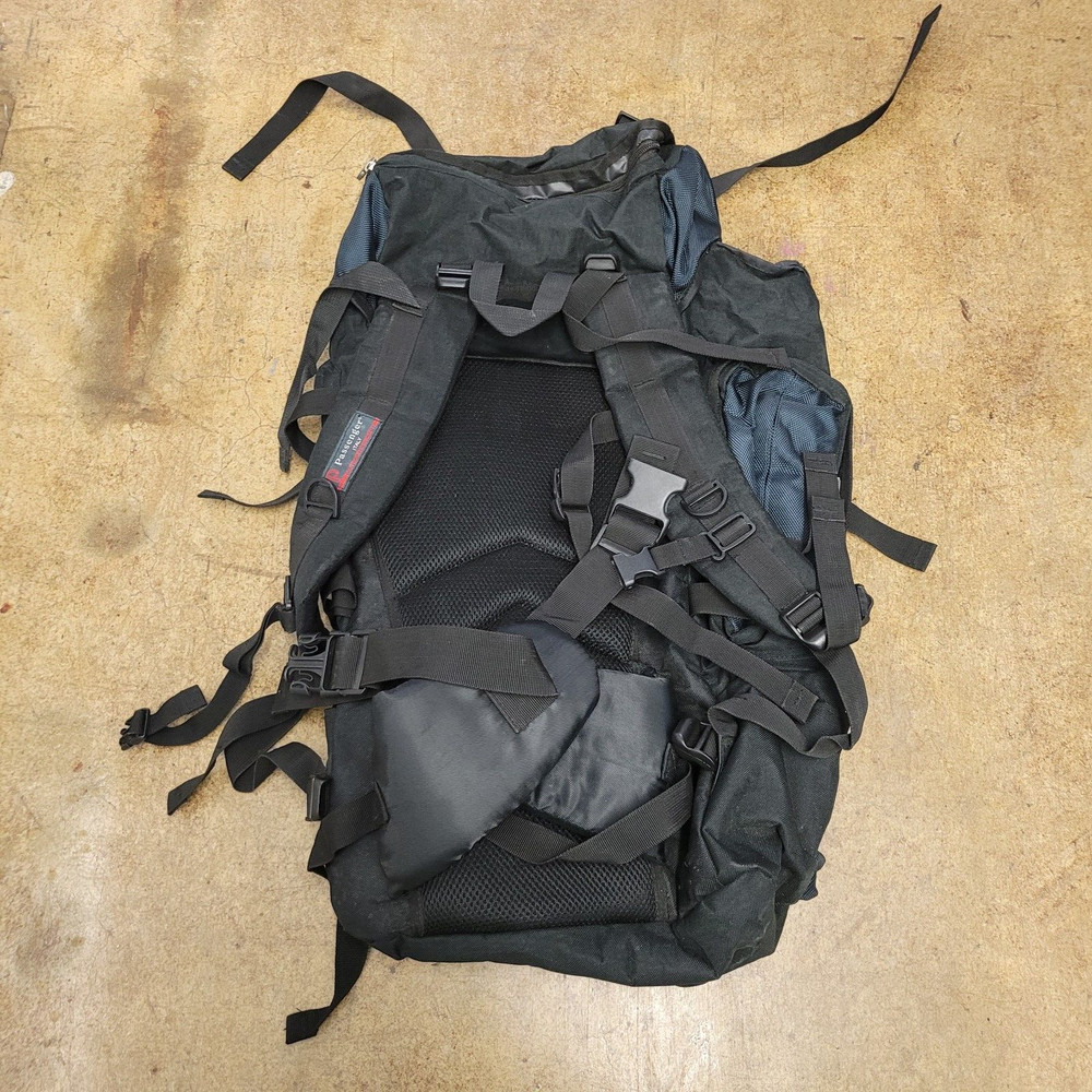 Passenger Backpack Black Crete 105 Internal Frame Chest Hip Straps
