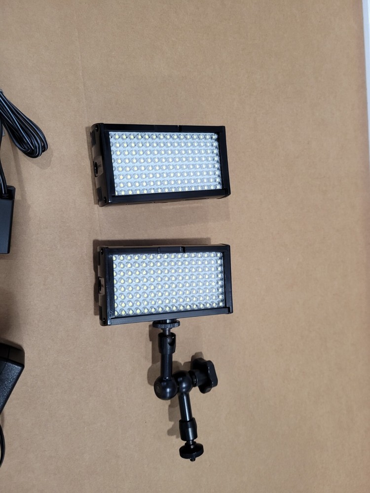 2 X FloLight MicroBeam On-Camera 128 ? Compact LED Lights