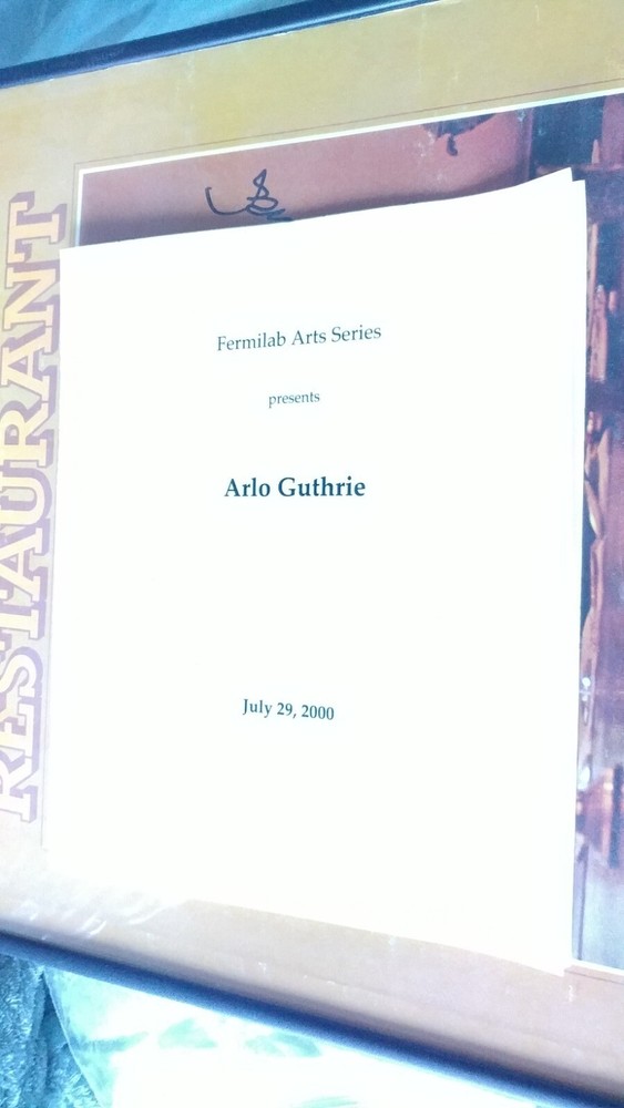 ARLO GUTHRIE signed ALICE'S RESTAURANT 1967 Record Cover