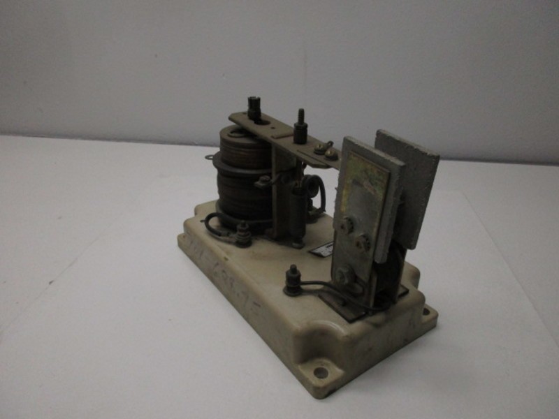 SYLVANIA A73-252210A-2 CONTACTOR NSNP