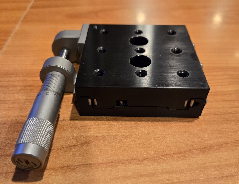 Newport 423 Series Precision Linear Platform Stage with Vernier Micrometer