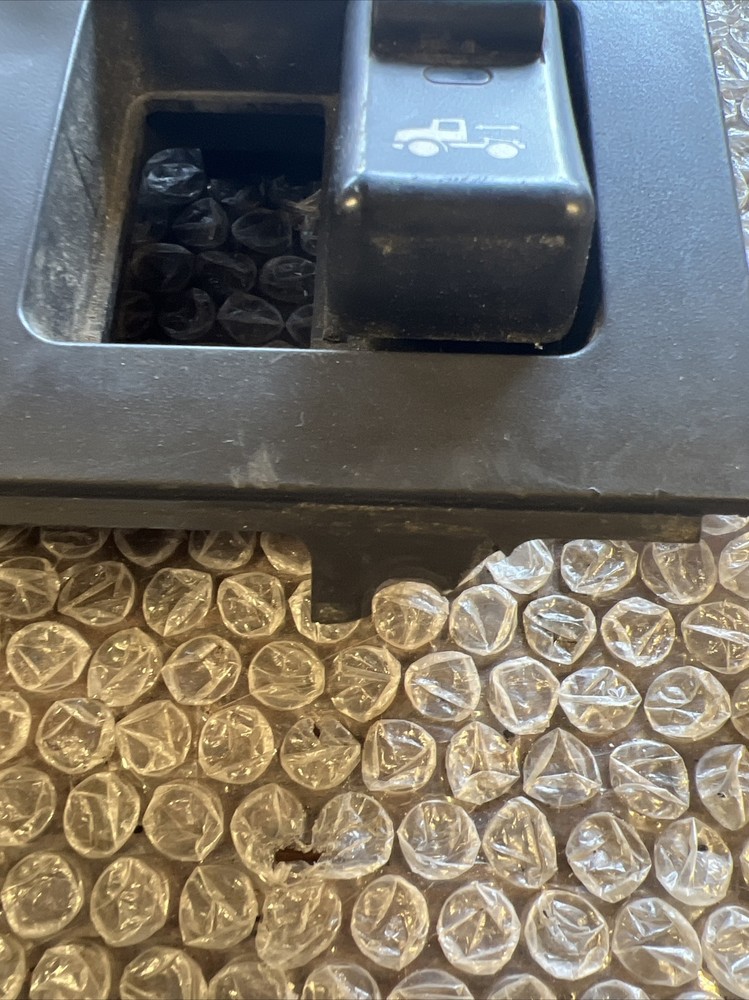 Volvo VNL Dash Panel: Switch Panel