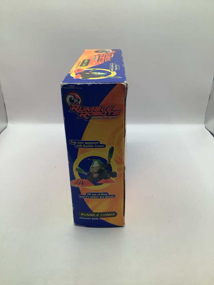 2001 Rumble Robots Rumble Cones MIB