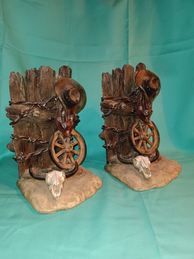 Western Bookends Wagon Wheel Hat Skull Cowboy