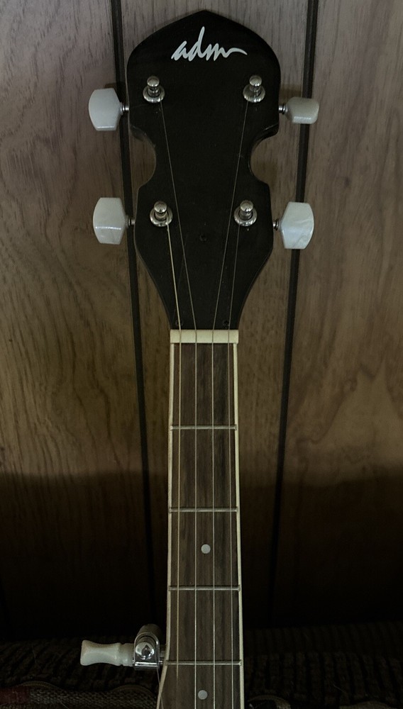 ADM 5 String Banjo W/ Remo Weatherking Head And Strap