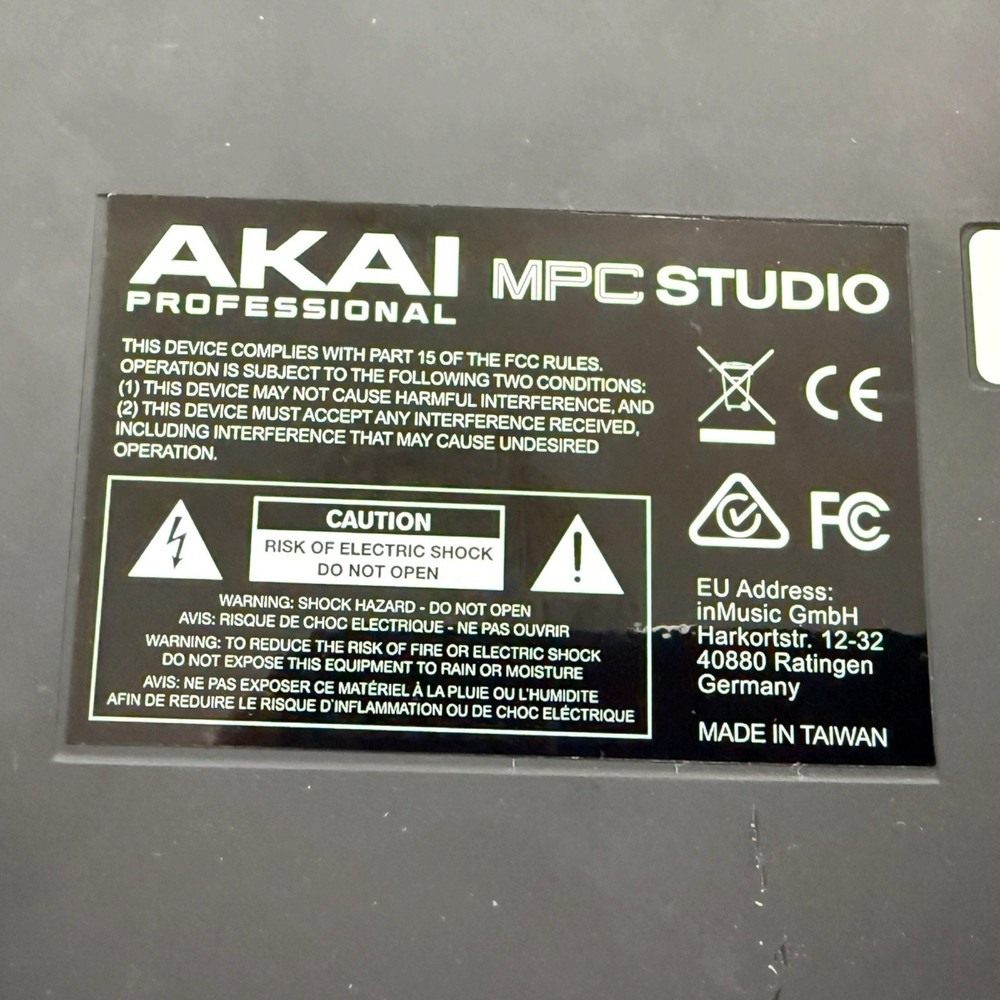 Akai Professional MPC Studio Gen2 Black Program Controller With Carrying Case