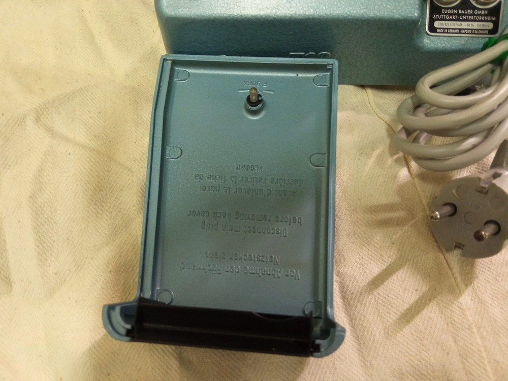 Bauer T10 Projector