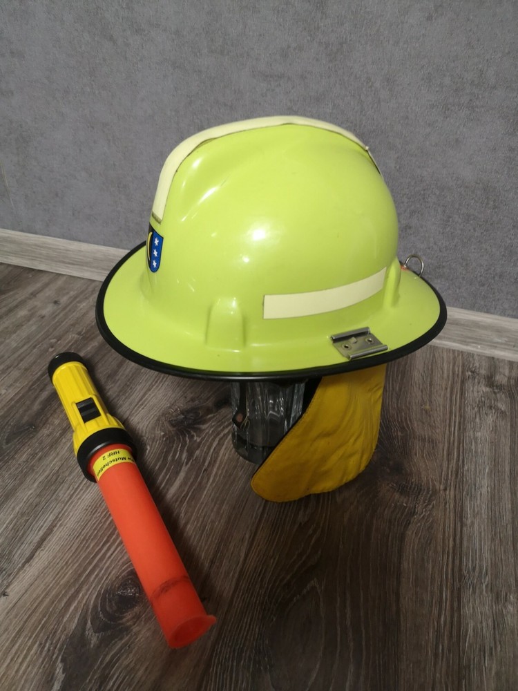fire helmet + flashlight №2