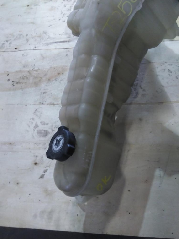 For 2019 FREIGHTLINER M2 106 RADIATOR OVERFLOW TANK , OH