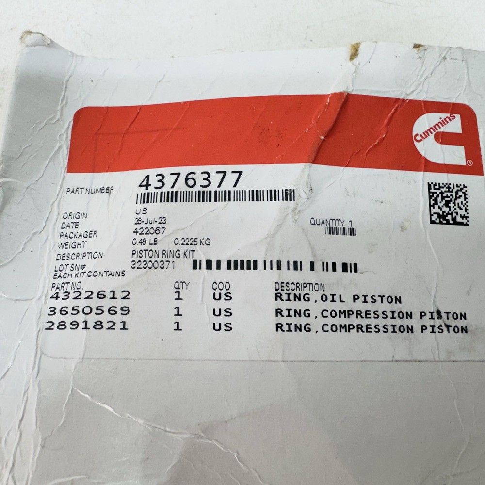 Genuine Cummins OEM Piston Ring Kit 4376377
