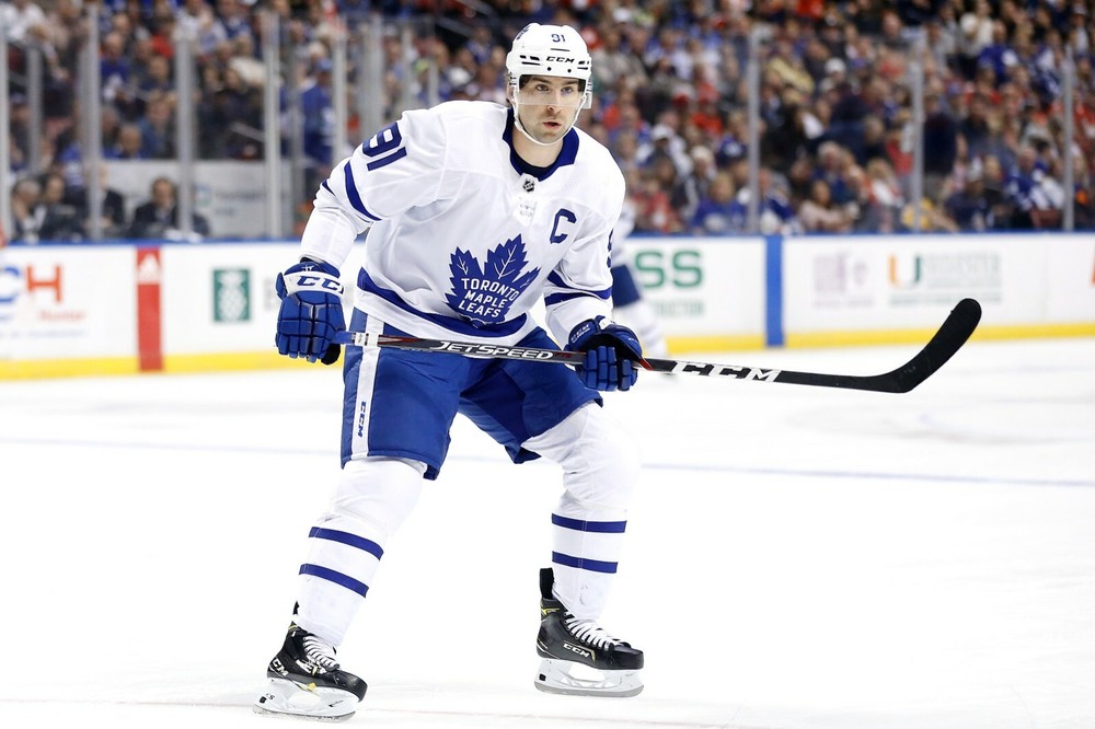 John Tavares Toronto Maple leafs 8x10 unsigned photo