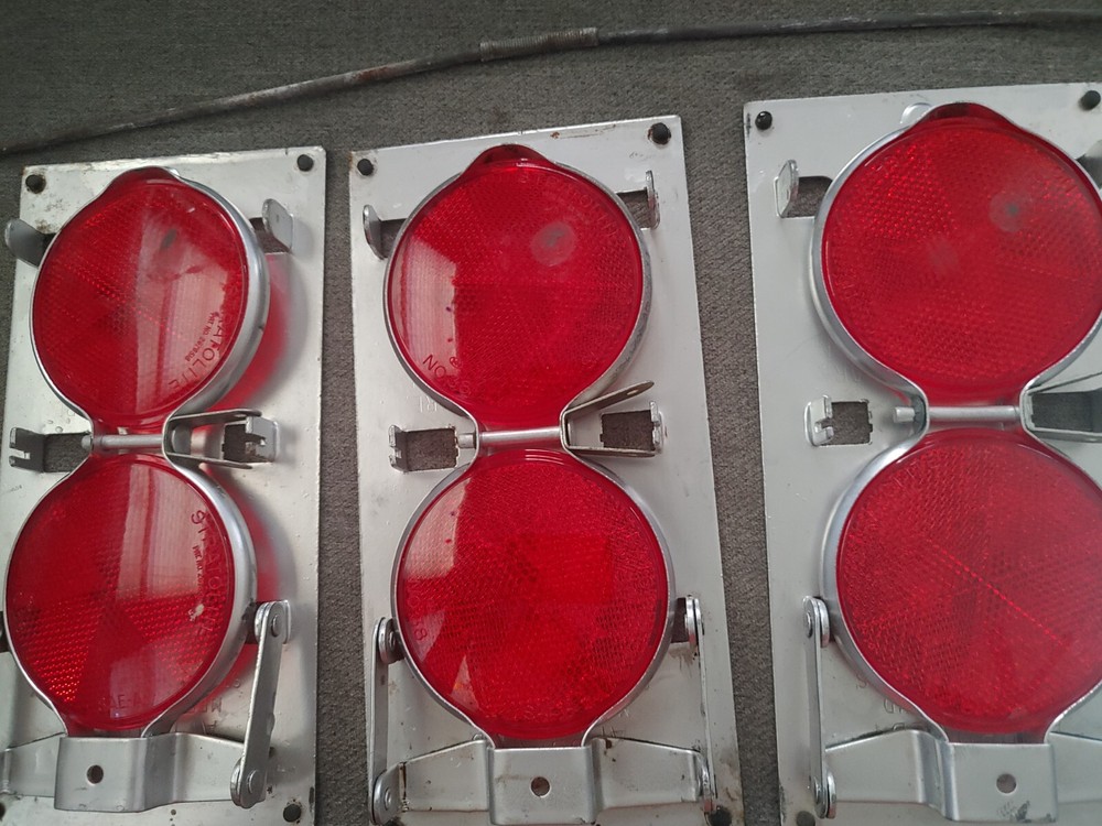 Roadside Emergency Safety Kit 3 Reflectors