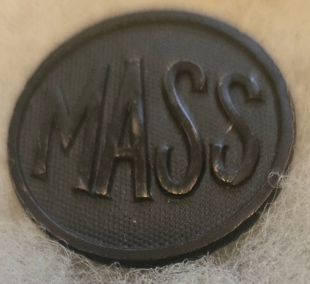 WW1 "MASS" (Massachusetts State) Collar Disc w/nut.