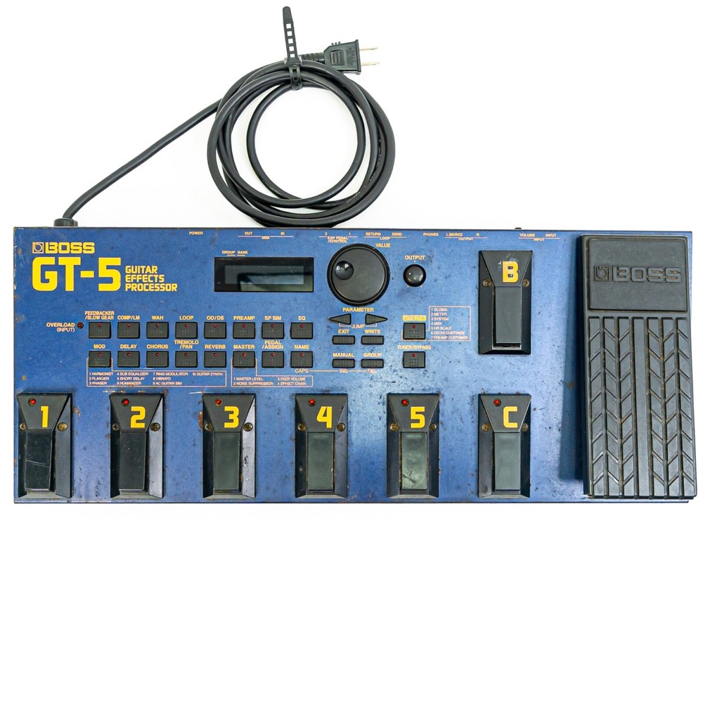 Boss GT-5 Guitar Multi-FX Processor - ’90s Multi-Effects Icon with COSM Modeling