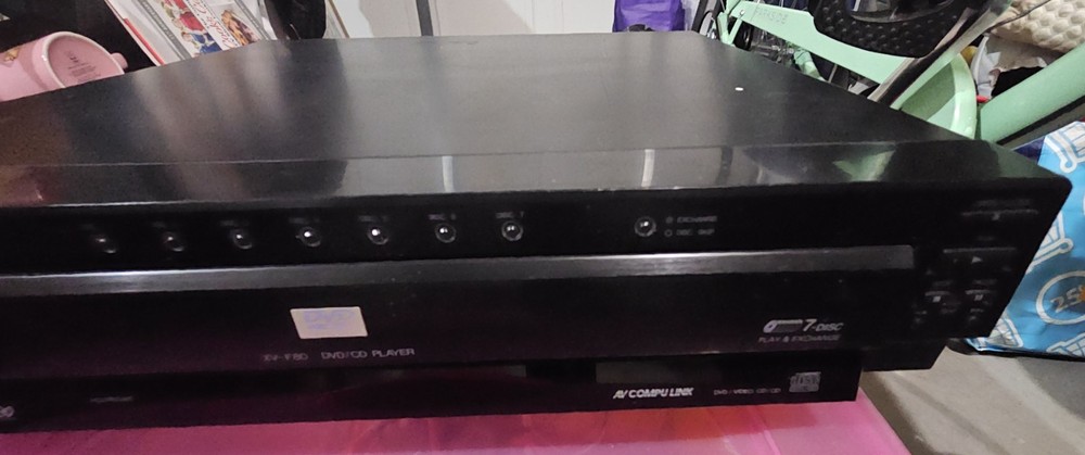 JVC 7 Disc CD Player XV-F80