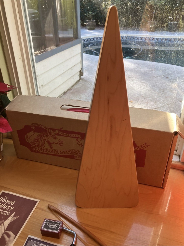 Unicorn Strings Folk Bowed Psaltery Model 2009