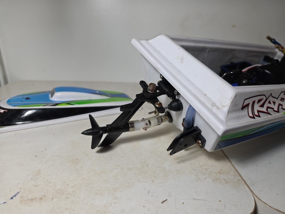 Traxxas Blast Rc Boat, Missing Parts Read Description