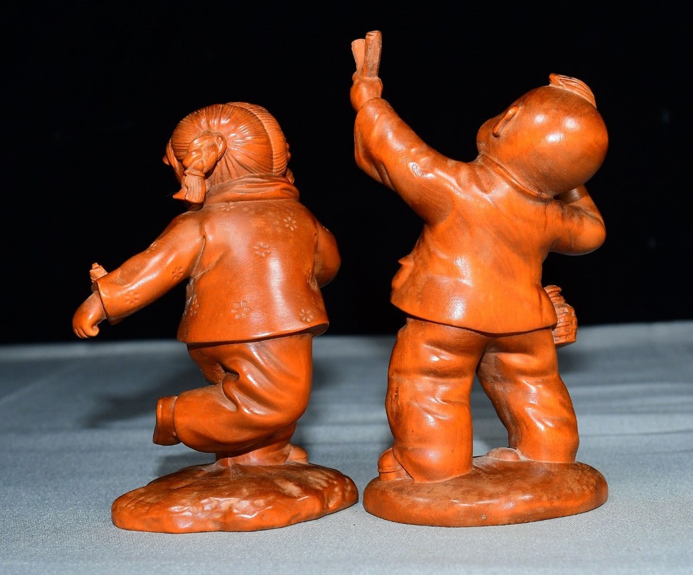 Exquisite Small Leaf Boxwood Playful Ornament