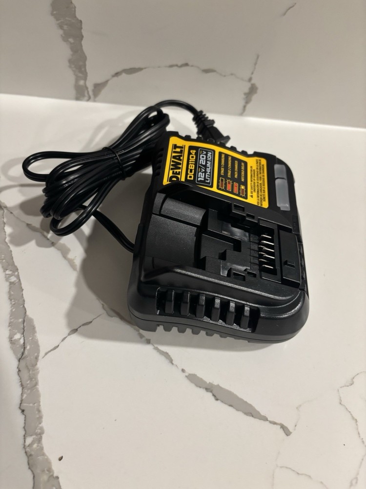 Dewalt dcb1104 battery charger