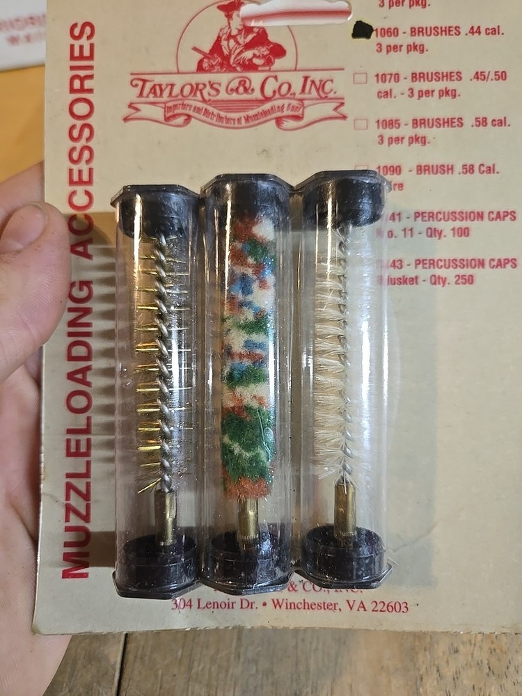 Taylor's & Co. Muzzleloading Accessories 1060 - BRUSHES. 44 Cal 3 Pack