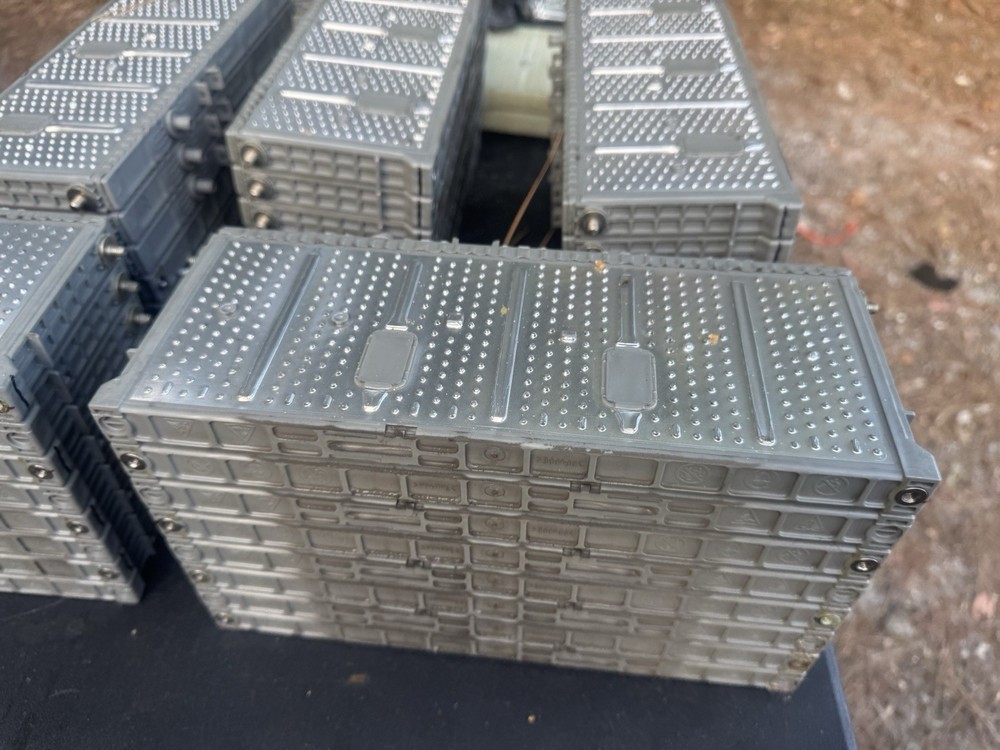 2009 Cadillac Escalade Hybrid Battery Modules (Needs Recharge)