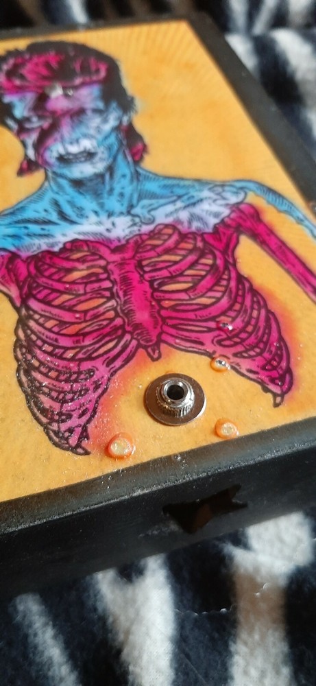 Zombie bowie theremin synthesizer drone circuit bent