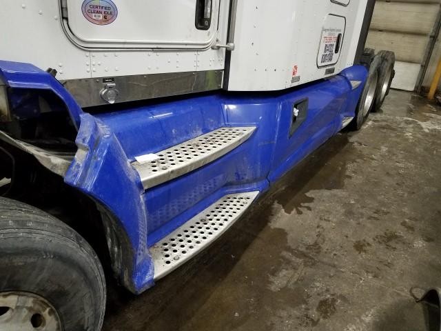 For 2011 KENWORTH T660 SIDE FAIRING Left ,  IL