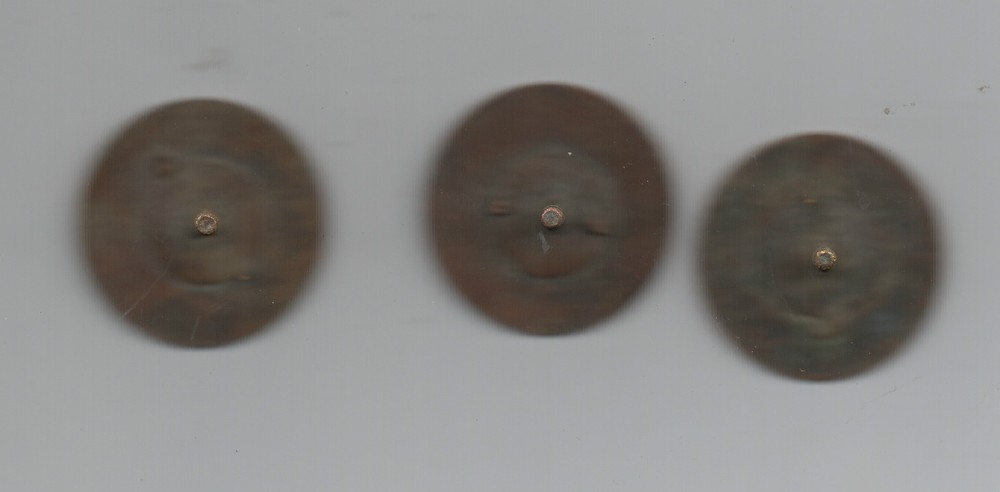 Three circa 1898-1918 US Screwback Regimental Buttons with Large U.S.