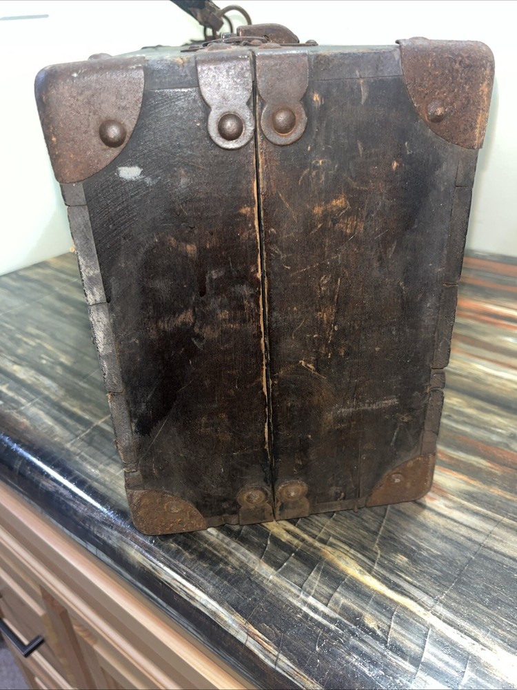 Vtg Airco Welders Tool Storage Box Rustic Primitive Advertising Man Cave Decor