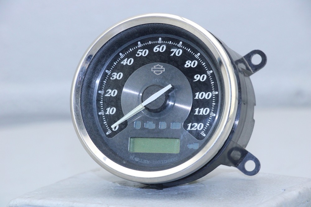 2013 Harley Electra Glide Speedometer Odometer Gauge Assembly 41,069 TITANIUM