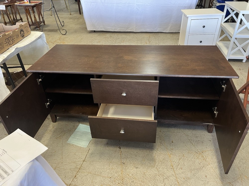 Console / Mid-Century Modern style TV stand console or sideboard