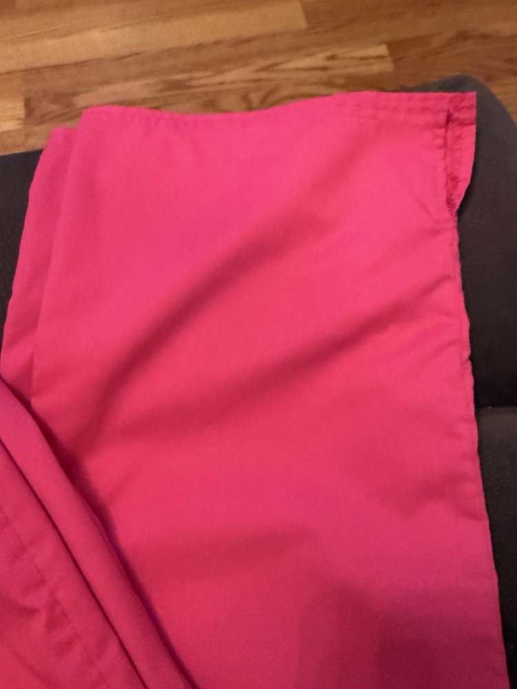 Cherokee Workwear Revolution Scrub Set Medium Top Small Bottom Pink